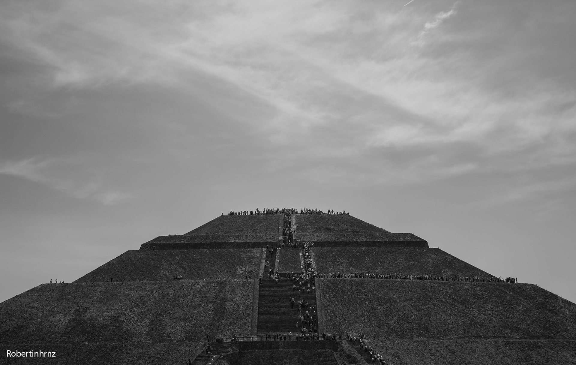 Pirámide del Sol en Teotihuacán, ciudad de los dioses